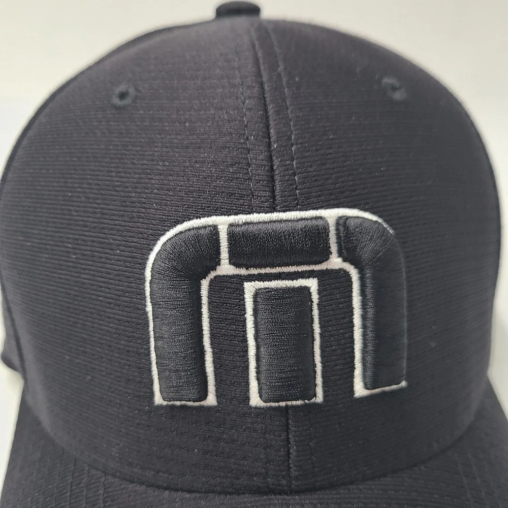 Travis Mathew Hat Fitted L-XL Black White‎ Golf Tennis Pickleball Outdoors Men